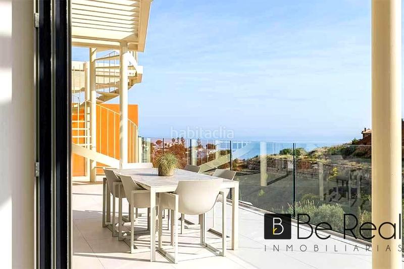 Foto 3ebd7efc-6fe0-48d6-ad73-dddb8d8136ae. Casa sky villa solarium elegancia y espacio con vistas incomparables en Mijas