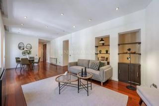 Etagenwohnung in Ríos Rosas