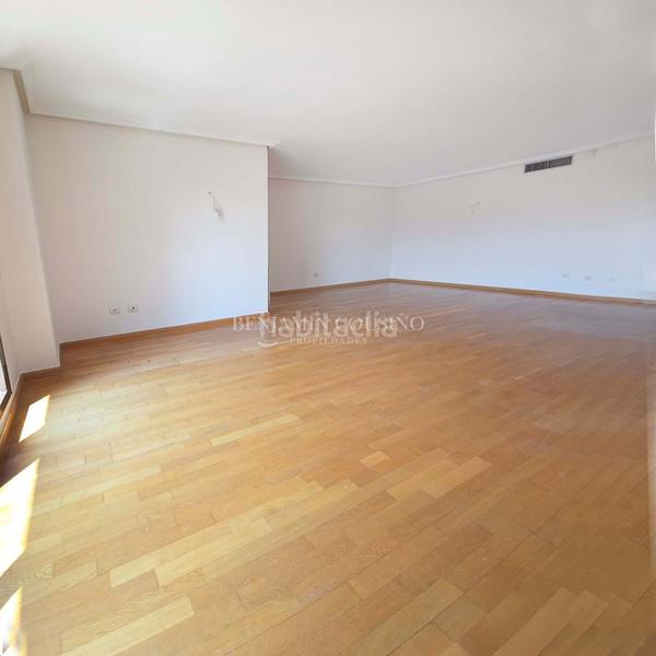 Foto 951eb971-45aa-4326-87f3-5a35f038d106. Affitto attico con parcheggio piscina in El Pinar-Punta Galea Rozas de Madrid (Las)