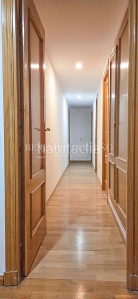 Foto a8725f34-53a1-49e1-bbc9-c9bfe9d4f9be. Affitto attico con parcheggio piscina in El Pinar-Punta Galea Rozas de Madrid (Las)