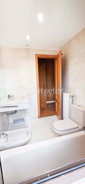 Foto 846a367b-eb6c-4041-afaf-092cf32ff064. Rent penthouse with parking pool in El Pinar-Punta Galea Rozas de Madrid (Las)