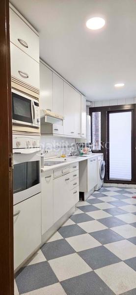 Foto ca191f31-afbe-4343-9acf-95cfcb17ad9c. Rent penthouse with parking pool in El Pinar-Punta Galea Rozas de Madrid (Las)