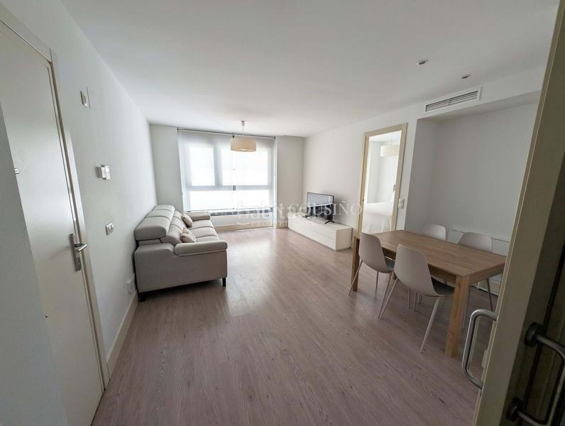 Foto 48773192-f06d-4a99-8fec-3e902f5d6e13. Flat with parking pool in Almagro Madrid
