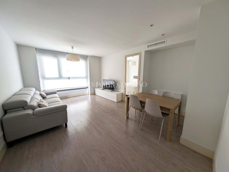 Foto bdc2ccc1-f767-4001-943e-0a12b50026c9. Flat with parking pool in Almagro Madrid