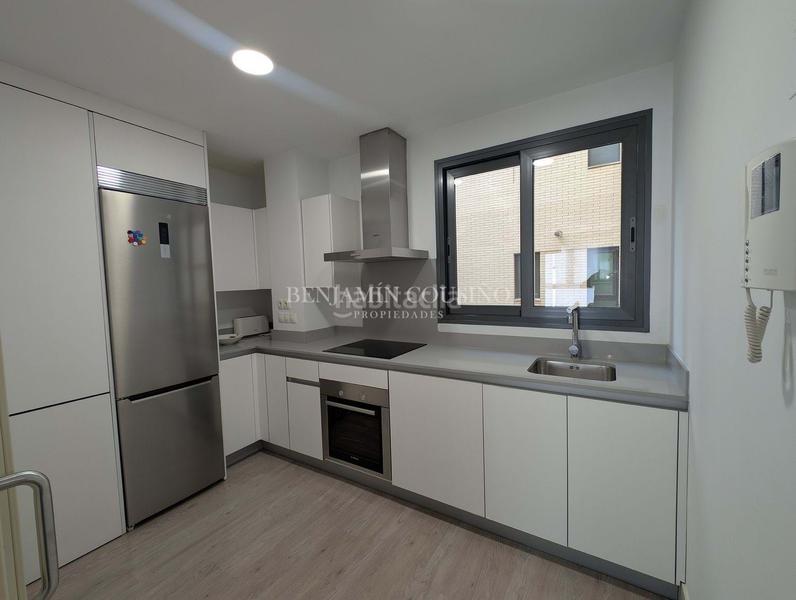 Foto e63a80e2-b941-4247-be19-de6c859cbbd6. Piso en Almagro Madrid