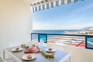 Lloguer Apartament a Avenida principe salman 2. Apartamento con tres dormitorios y dos baos