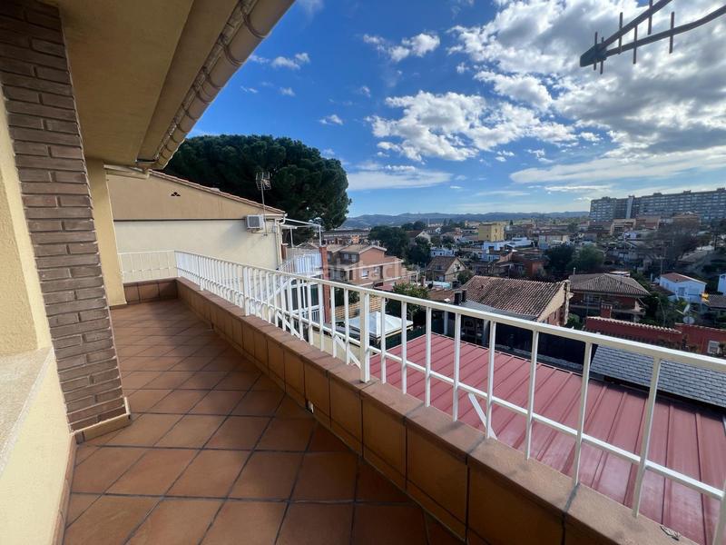 Foto 9a167390-bc10-4d64-a1eb-66c41666f154. Chalet ¡torre a cuatro vientos para dos familias! en Barberà del Vallès