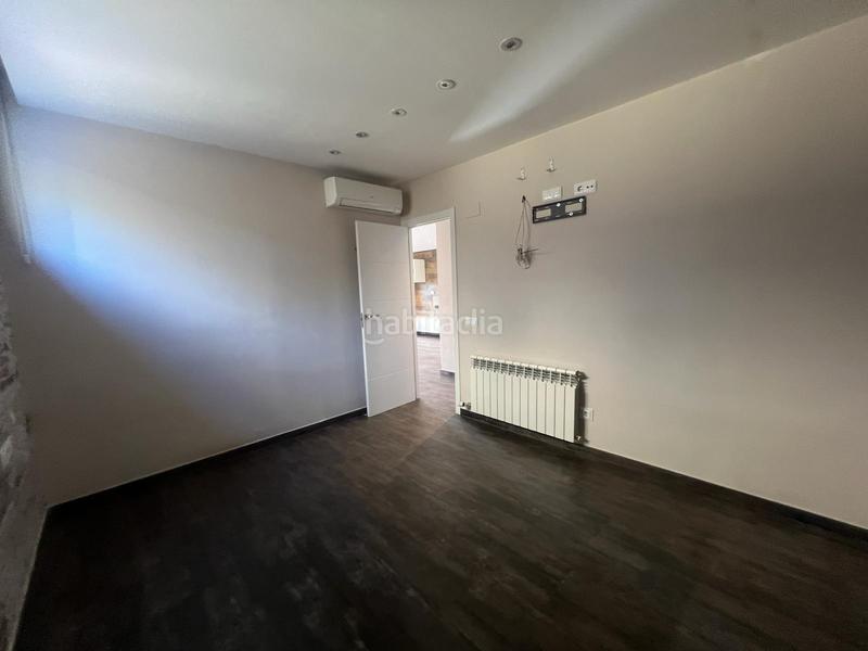 Foto b57e6947-bf77-4b95-b279-d602c7427c17. Chalet ¡torre a cuatro vientos para dos familias! en Barberà del Vallès