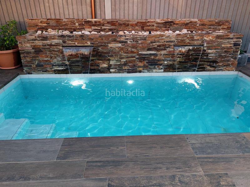 Foto fc0bfc13-d80a-4656-b0e6-c76276dc67eb. Chalet ¡torre a cuatro vientos para dos familias! en Barberà del Vallès