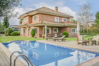 Xalet a Bellaterra. espectacular chalet en bellaterra!