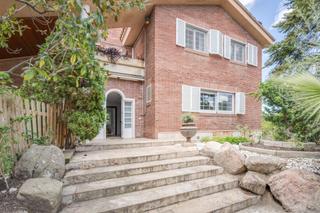 Xalet a Bellaterra. ¡chalet en bellaterra!