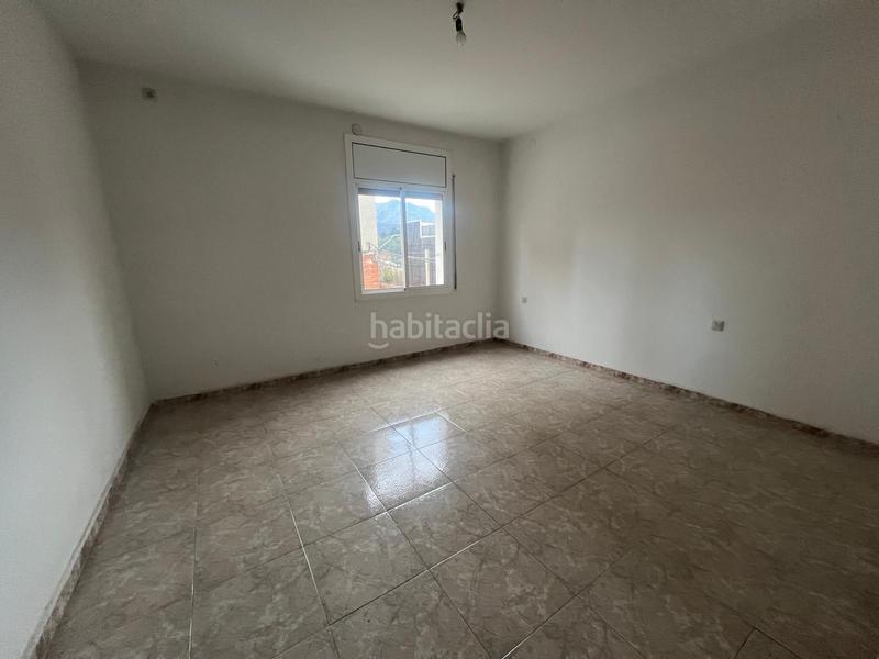 Foto 239a431a-2ebd-46aa-a61a-f63e3ba9d590. Casa adosada ¡chalet adosado para entrar a vivir! en Esparreguera
