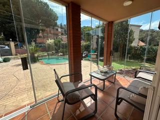 Chalet en Vilanova del Vallès. Oportunidad chalet con pisicna y para dos familias.