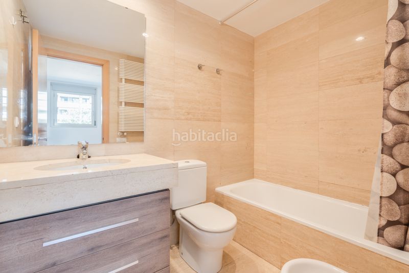 Foto 040c9409-9016-4d2f-ae06-6109a5561fb7. Flat with heating parking pool in Centre Sabadell