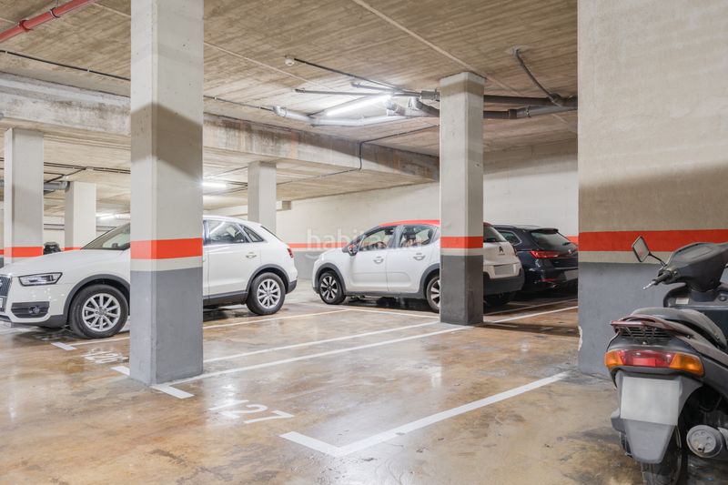 Foto 448f8903-80e9-4736-a73d-457858f7e69c. Flat with heating parking pool in Centre Sabadell