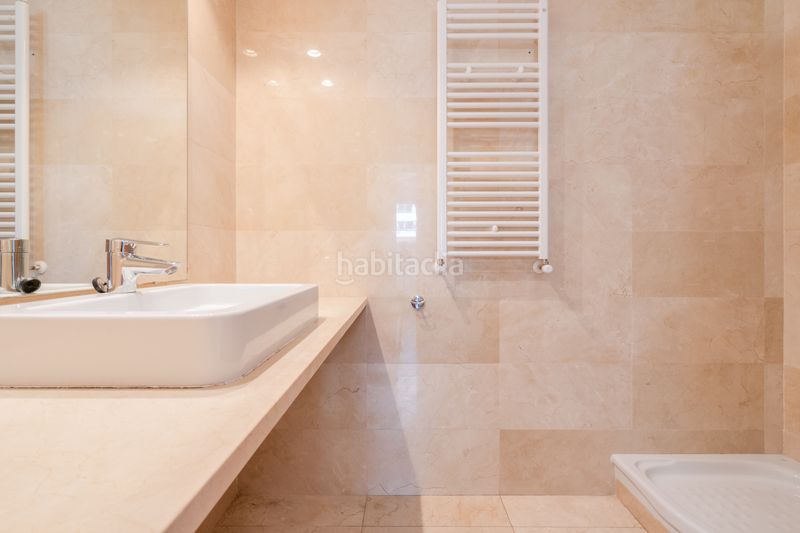 Foto 70c86036-1e72-4b14-94d2-c7b99ecc4886. Flat with heating parking pool in Centre Sabadell