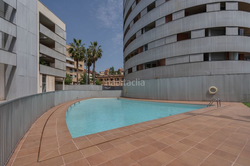 Foto 8074030e-0e92-46b5-a9bb-8004c0e49334. Flat with heating parking pool in Centre Sabadell