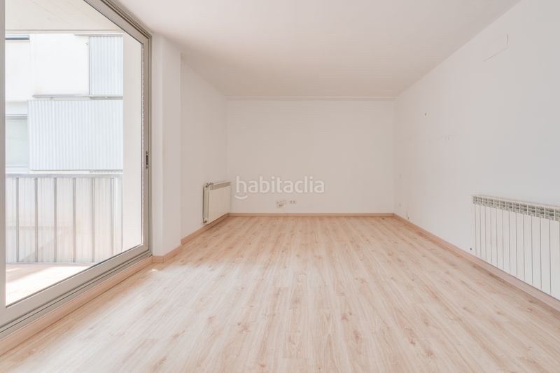Foto a49a09c6-5968-467c-b327-9b3226e0b39e. Flat with heating parking pool in Centre Sabadell