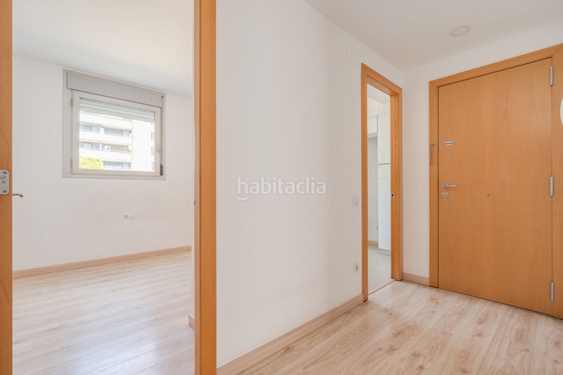 Foto b163ef06-343f-4484-886f-249bf789c7ff. Flat with heating parking pool in Centre Sabadell