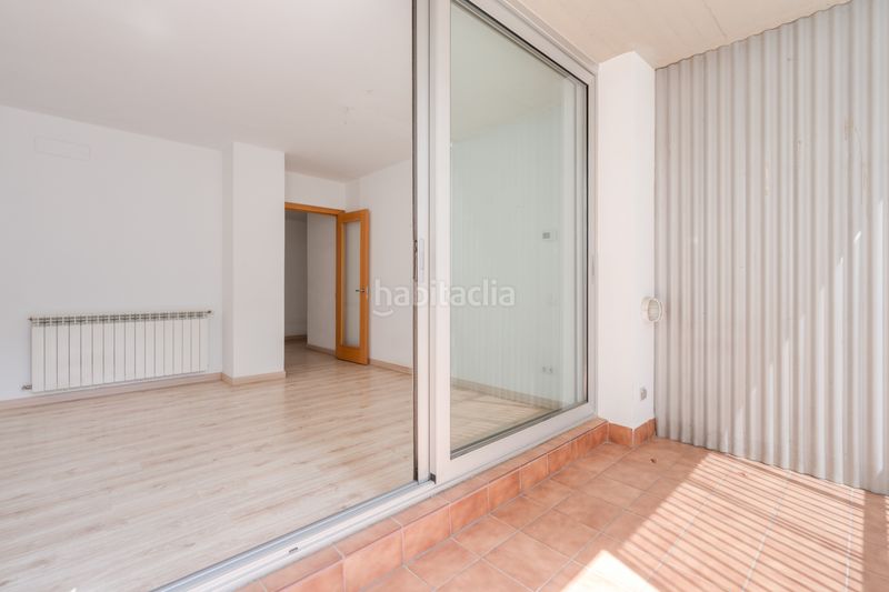 Foto c18f4f9d-c5d7-46f2-a717-46718176177a. Flat with heating parking pool in Centre Sabadell