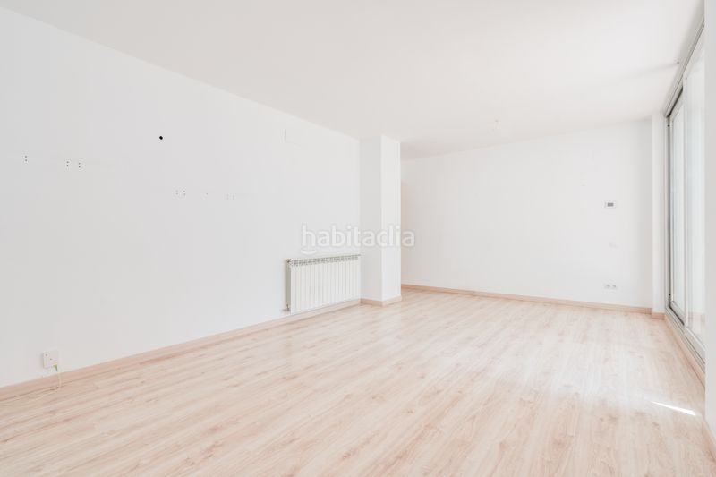 Foto ee8d349f-637d-433d-9e57-2bd4d35eee06. Flat with heating parking pool in Centre Sabadell