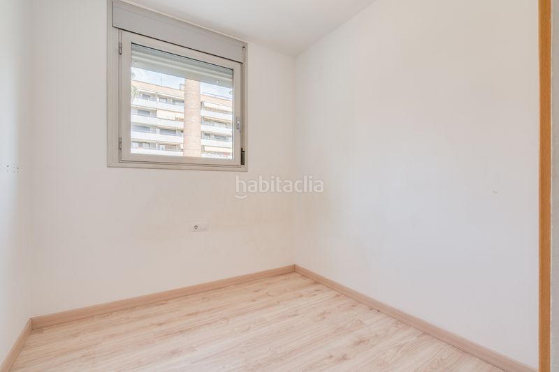 Foto f11fb2a0-9309-4cb4-861a-2ee452722b11. Flat with heating parking pool in Centre Sabadell