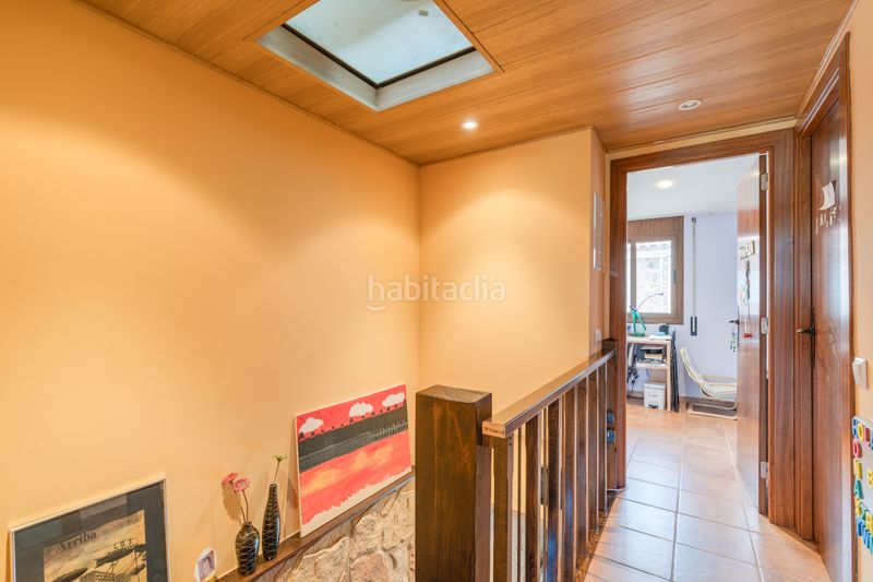 Foto 01a57bdd-e96e-4573-80c5-d24d7377a14c. Casa amb xemeneia calefacció a Torrent del Capellà Sabadell