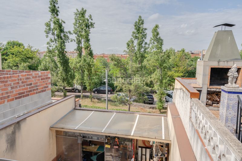Foto d9f9d230-5656-4677-8263-fbde5f95fdc6. Casa amb xemeneia calefacció a Torrent del Capellà Sabadell
