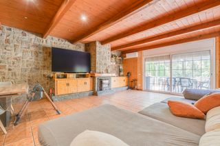 Chalet  Carrer de les roselles. Espectacular casa con 5 habitaciones dobles, gran piscina y parc