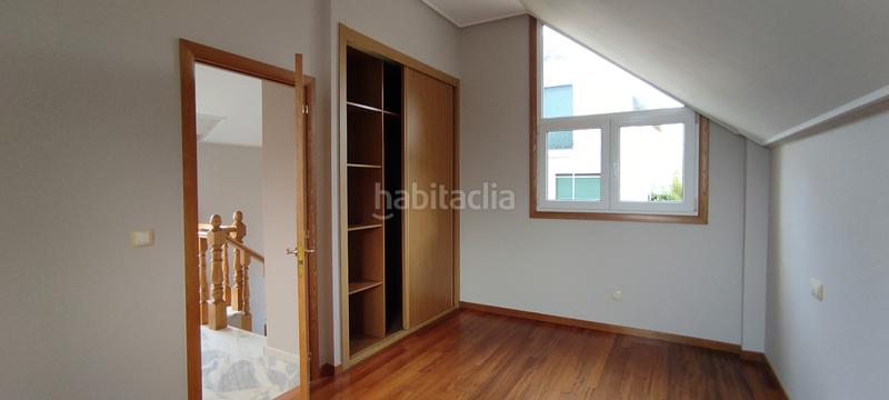 Foto 0f37dd76-1383-4fd7-bcf1-f7aa9b9b4f02. Haus in avenida de a coruña 67 in Darbo Cangas