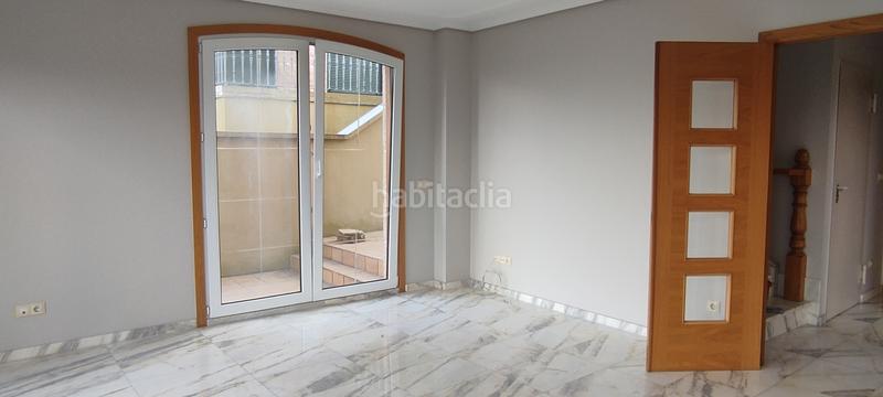 Foto 16e72f75-1536-426f-8cd4-552bb80980db. Haus in avenida de a coruña 67 in Darbo Cangas