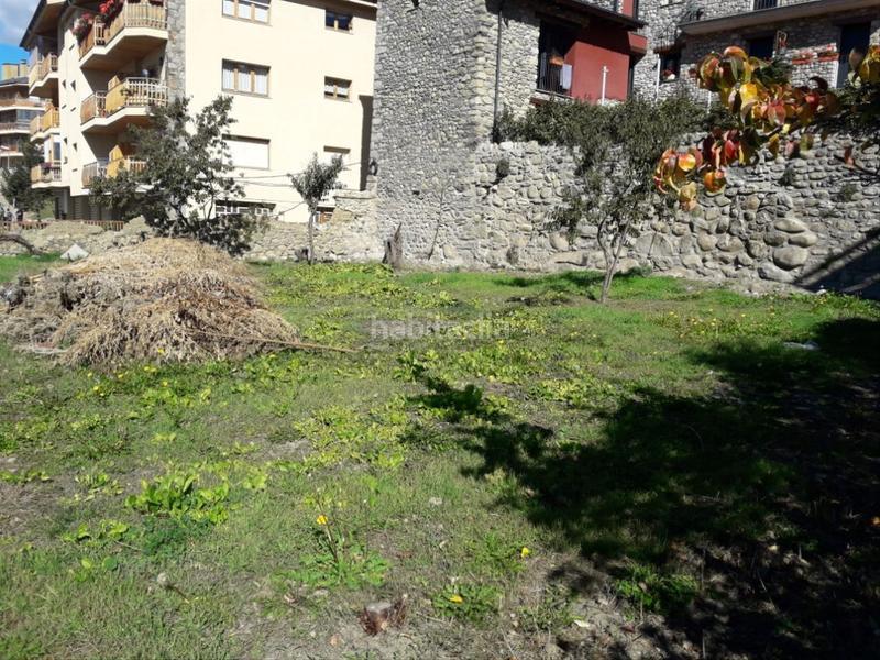 Foto 086978f4-aa3b-44cc-8b8b-db80d06d201c. Terreno residencial en ronda dels torreons 8 en Puigcerdà