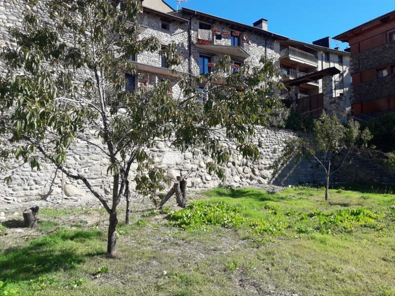 Foto 14f92e9a-f0d6-4447-b893-1b4d0dc54cf5. Terreno residencial en ronda dels torreons 8 en Puigcerdà