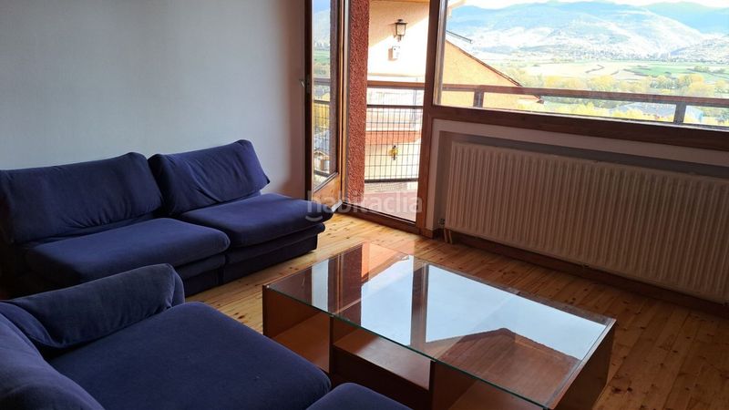 Foto b77e19c9-14da-419c-836a-8f1619dbf226. Rent apartment in carrer moixeró 2 in Puigcerdà