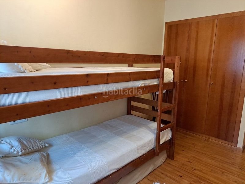 Foto 432c21ff-0092-4ee8-8bd2-071f2a733f09. Rent apartment in plaça manjolet 4 in Puigcerdà