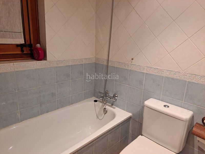 Foto 61ec8c30-7633-4946-aba9-be4748cd4e38. Rent apartment in plaça manjolet 4 in Puigcerdà