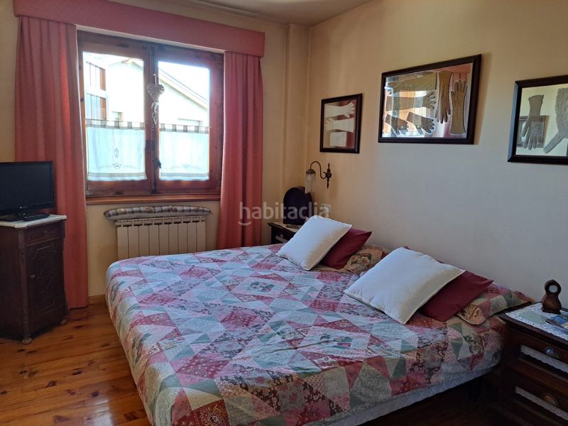 Foto 4d328fb5-0f20-4598-b2cb-591b53516bed. Rent duplex in plaça manjolet 2 in Puigcerdà