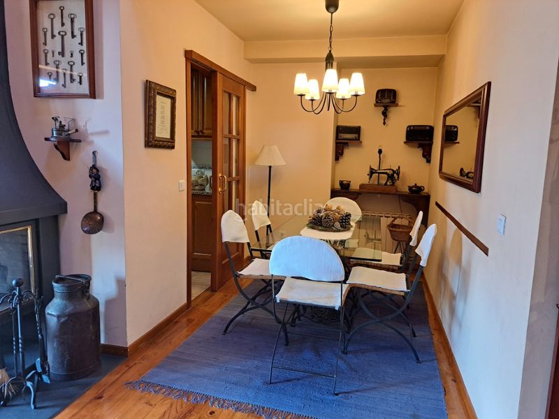 Foto 5b8964a5-5af6-45cd-b955-ad629242b530. Rent duplex in plaça manjolet 2 in Puigcerdà