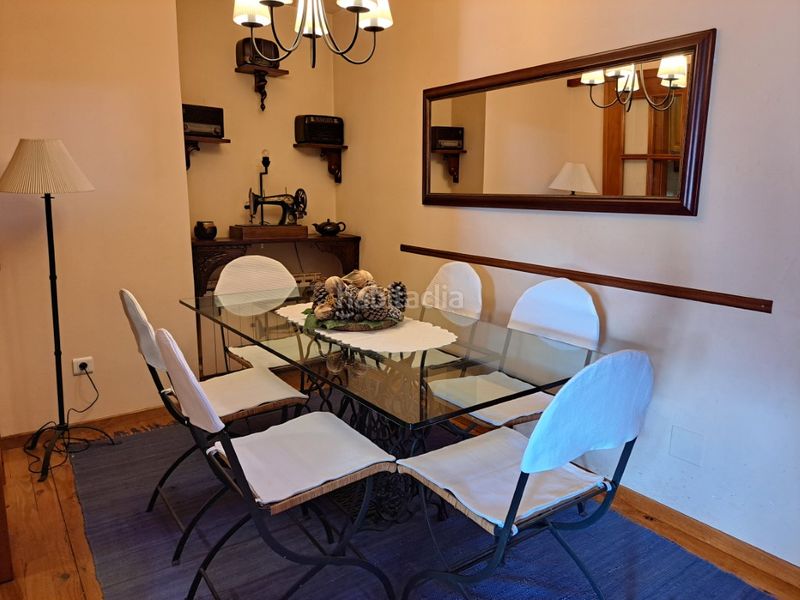 Foto 881d7eac-dcb1-44fd-8e5b-61953a1642e4. Rent duplex in plaça manjolet 2 in Puigcerdà
