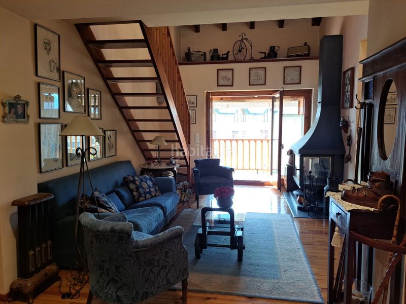 Foto d7fe2e30-70f6-4ab2-9a1c-7bc54ee20505. Rent duplex in plaça manjolet 2 in Puigcerdà