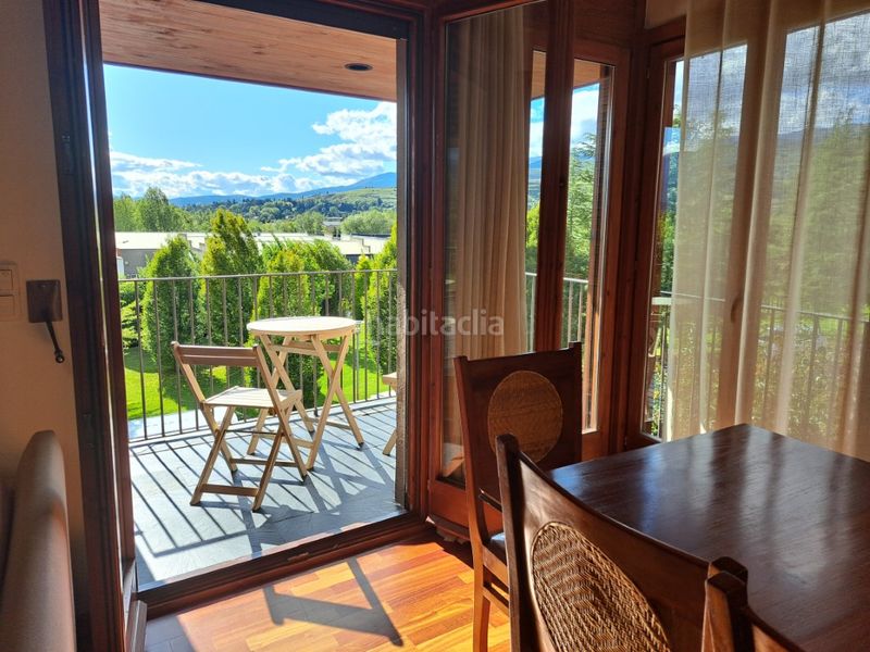 Foto d0b239cb-8f59-4b61-b41b-9d350ee30449. Rent apartment in carrer mas d'en po 2 in Puigcerdà
