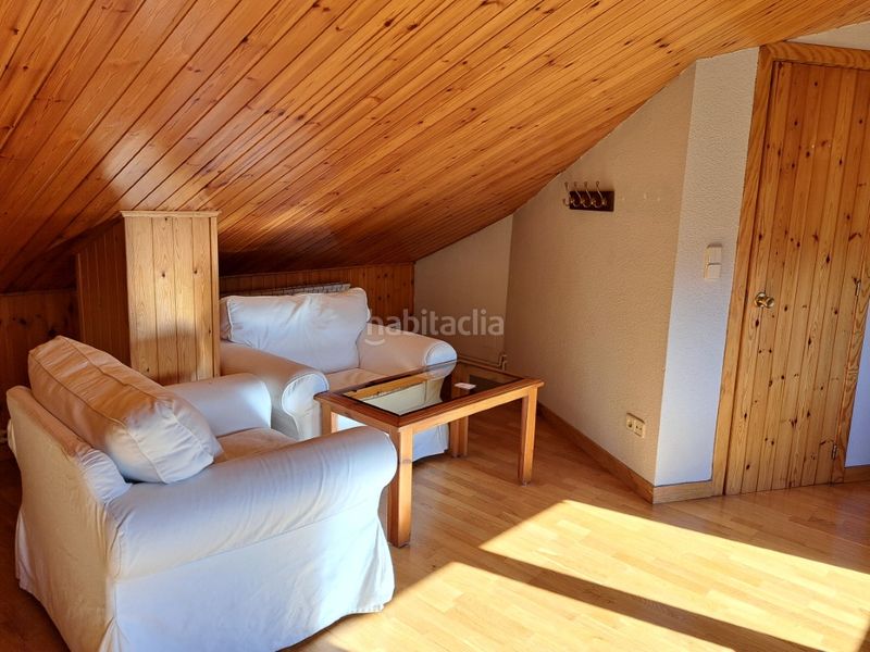 Foto 8c2d6b8a-cea4-436e-97ea-48896354ff08. Rent duplex in avinguda de catalunya 39 in Puigcerdà