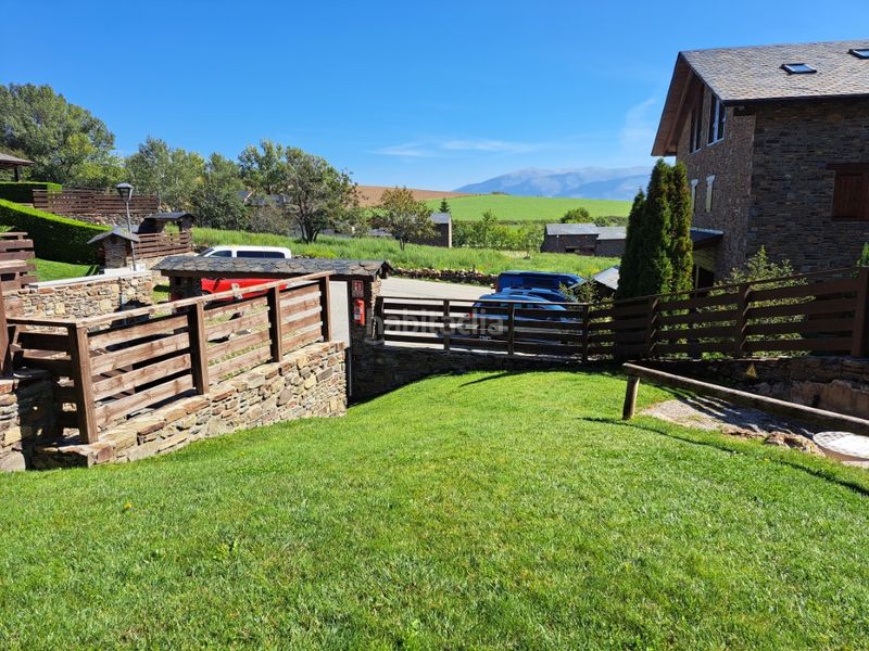 Foto 5847c623-d1fb-4724-b29a-e586207841be. Semi detached house in cami clossetes de les pgn 1 13 in Guils de Cerdanya