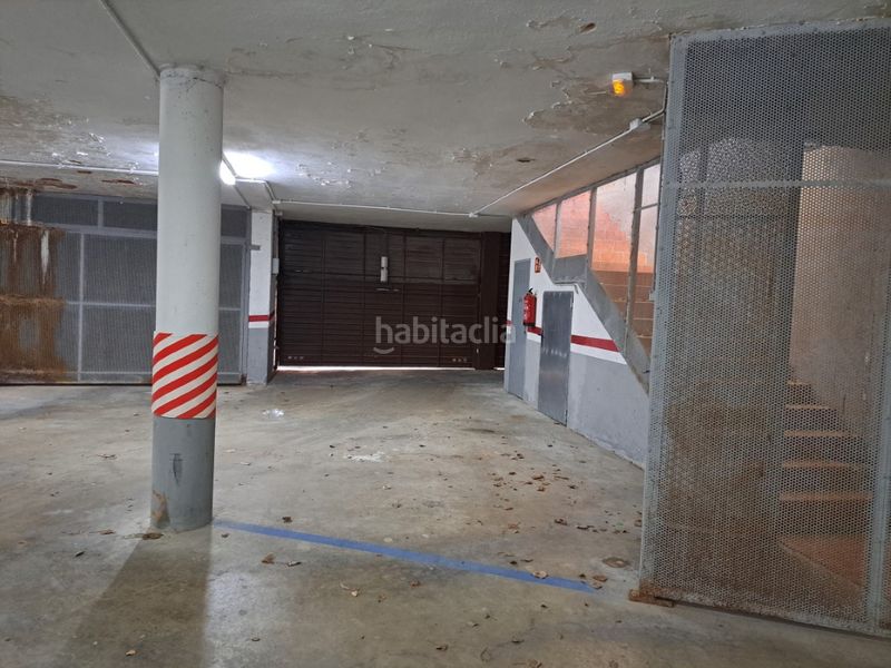 Foto daefa601-6489-4b4e-b2a4-edd572c75c55. Pis amb xemeneia calefacció aparcament a Llívia