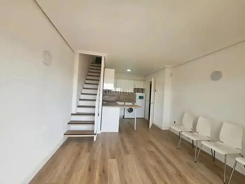 Foto fff3fe10-bfc6-4111-9866-4b2905c82d9c. Apartament a carrer d'isaac albéniz 13 a La Pineda Vila-seca