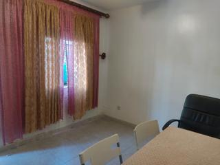 Casa adossada  Calle de uceda. Se vende duplex de 70m2 con patio y terraza!