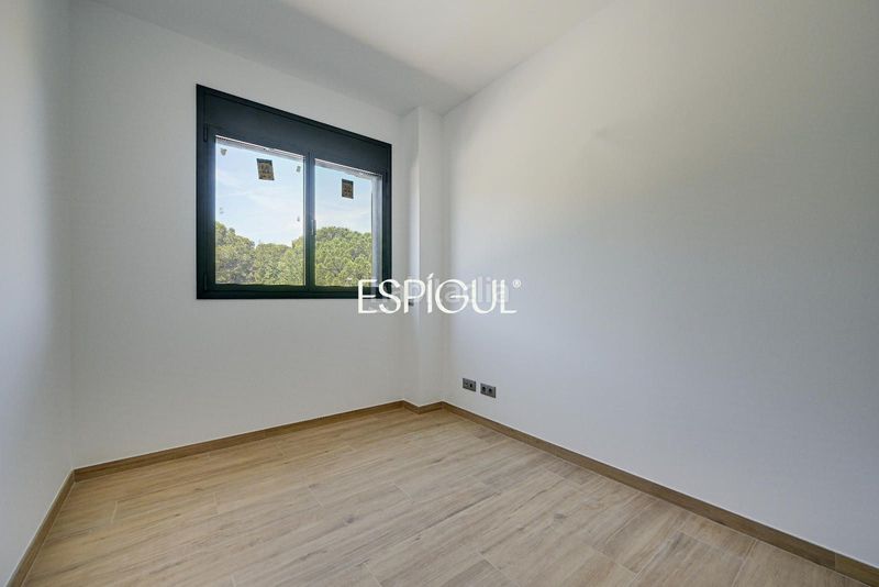 Foto f31095d5-de96-4bdc-b9bf-c518415d345b. Flat with heating parking pool in Pals