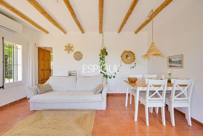 Foto 0e92c15f-851d-4658-ba01-8e415a4a6a58. Casa amb calefacció aparcament piscina a Vall-llobrega