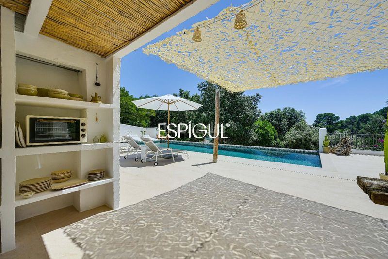 Foto 175d488b-212f-4537-80d1-123db2e2b246. Casa amb calefacció aparcament piscina a Vall-llobrega