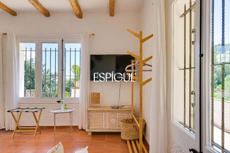 Foto 1ee3a393-e0b2-40a6-9cc9-6aa9050db9ff. Casa amb calefacció aparcament piscina a Vall-llobrega